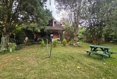 4 Bed House with En Suite at Kerarapon Drive - 2