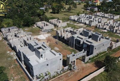 4 Bed Townhouse with En Suite at Mtwapa - 2