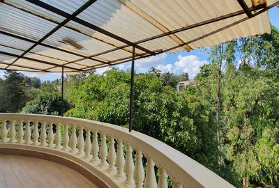 2 Bed Apartment with En Suite in Brookside - 4