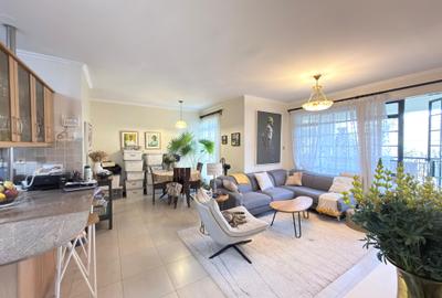 Serviced 2 Bed Apartment with En Suite in Brookside