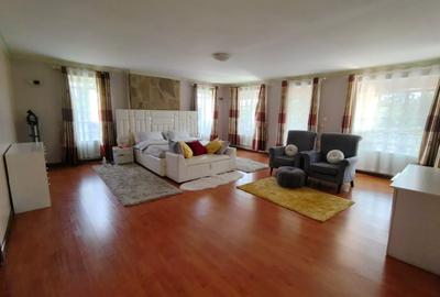 5 Bed House with En Suite in Kitisuru