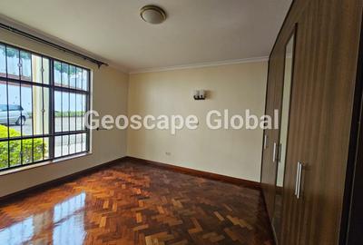 5 Bed House with En Suite in Kitisuru