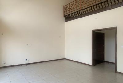 5 Bed Apartment with En Suite in Lavington - 3