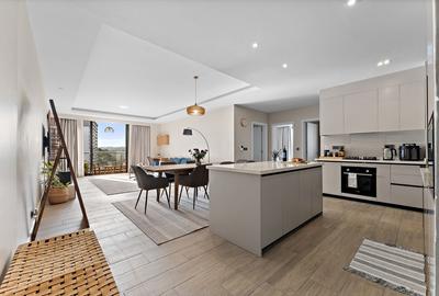 Furnished 3 Bed Apartment with En Suite at Riverside Drive - 4