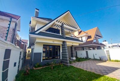 4 Bed Townhouse with Staff Quarters in Membley