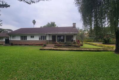 4 Bed House with Garden in Garden Estate
