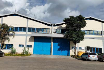 Warehouse with Lift at Cabanus