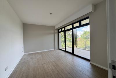 Serviced 2 Bed Apartment with En Suite in Lavington - 2