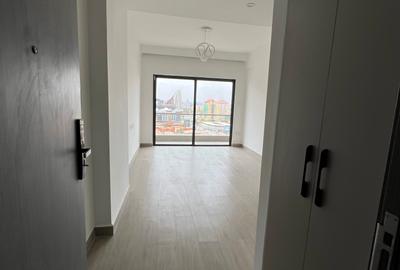 1 Bed Apartment with Swimming Pool in Kilimani - 3