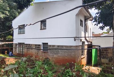 4 Bed Townhouse with En Suite at Lavington Green