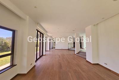 5 Bed House with En Suite in Lower Kabete