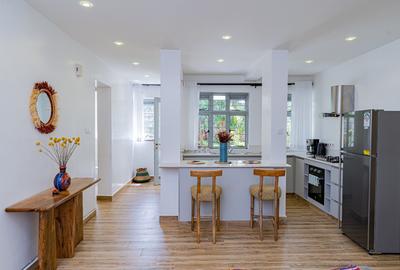 Serviced 3 Bed Apartment with En Suite in Runda