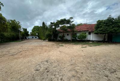 1 ac Commercial Property with Service Charge Included at Moyne Drive