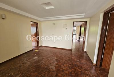 5 Bed House with En Suite in Kitisuru