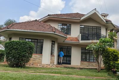 4 Bed Townhouse with En Suite in Spring Valley