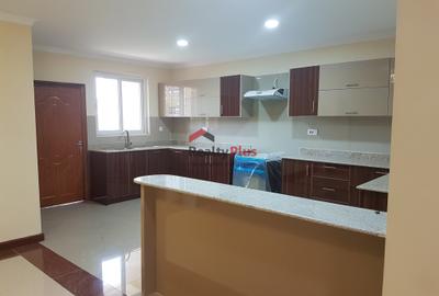 3 Bed Apartment with En Suite in Kilimani