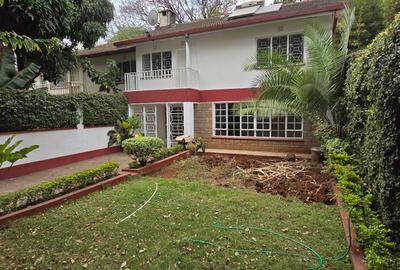 4 Bed Townhouse with En Suite at Kilimani Road