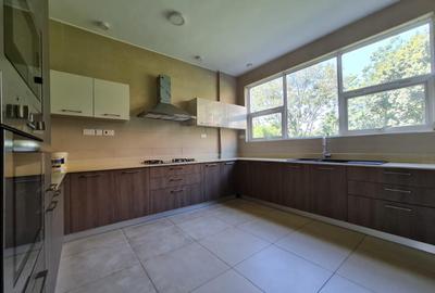 4 Bed Apartment with En Suite at Westlands - 2