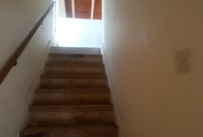 Commercial Property with Parking at Gama Pinto Road