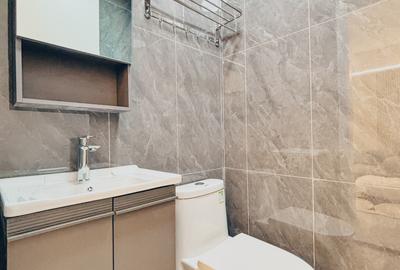 2 Bed Apartment with En Suite in Lavington - 4