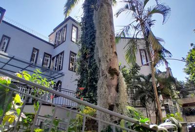 4 Bed House with En Suite in Spring Valley