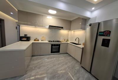 4 Bed Apartment with En Suite in Kileleshwa