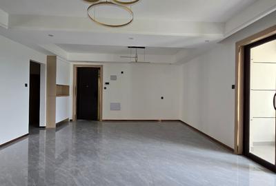 Serviced 2 Bed Apartment with En Suite in Brookside