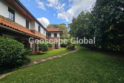 5 Bed House with En Suite in Rosslyn