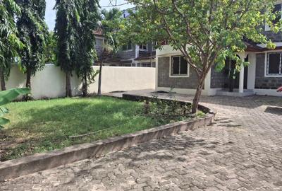 4 Bed Villa with En Suite at Utange - 2