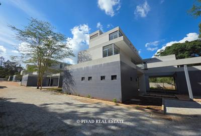 5 Bed House with Swimming Pool in Karen - 2