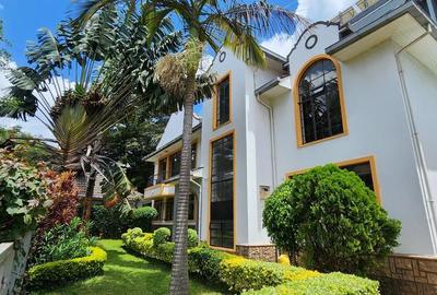 4 Bed Townhouse with En Suite at Lavington Green
