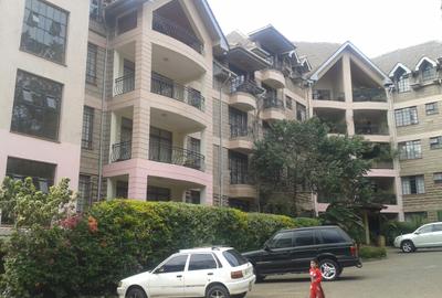 3 Bed Apartment with En Suite at Riverside Drive