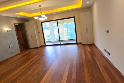 5 Bed Townhouse with En Suite at Convent Drive - 3