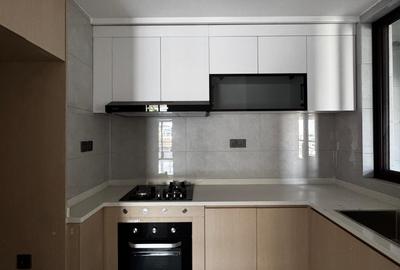 2 Bed Apartment with En Suite in Riverside - 3