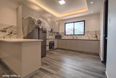 1 Bed Apartment with En Suite at Brookside Groove - 4