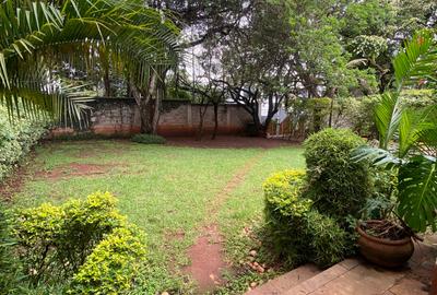 5 Bed Townhouse with En Suite in Lavington - 3