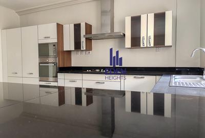 3 Bed Apartment with En Suite in Kileleshwa - 4