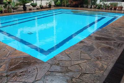 2 Bed Apartment with En Suite at Riverside Drive