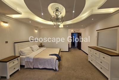 5 Bed House with En Suite in Runda - 4