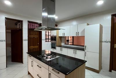 5 Bed House with En Suite in Kileleshwa - 2