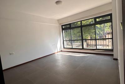 2 Bed Apartment with En Suite in Riverside - 4