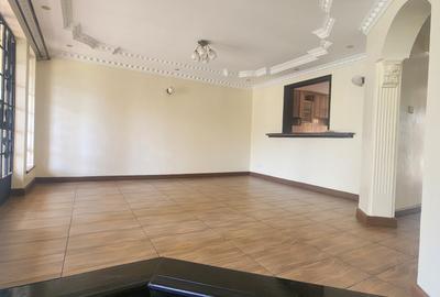 6 Bed Townhouse with En Suite in Lavington - 3