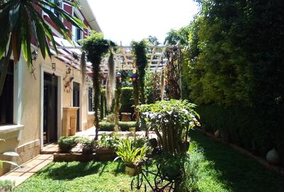 5 Bed Townhouse with En Suite at Off Waiyaki Way