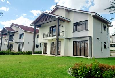 4 Bed Townhouse with Swimming Pool at Off Mombasa Road