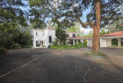 5 Bed Villa with En Suite in Muthaiga - 2