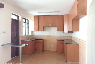 2 Bed Apartment with En Suite in Kilimani - 2