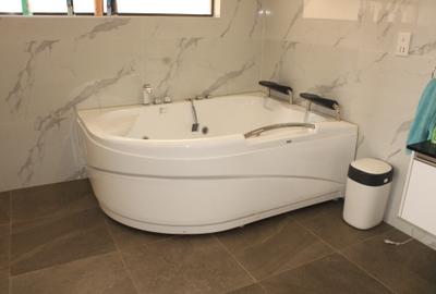 5 Bed House with En Suite in Kileleshwa - 3