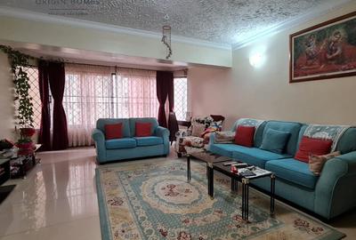 3 Bed Apartment with En Suite at 3Rd Parklands