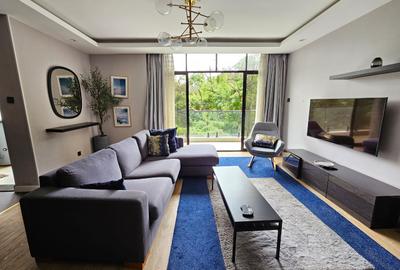 Serviced 2 Bed Apartment with En Suite at Brookside