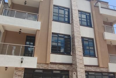 4 Bed Townhouse with En Suite in Eastern ByPass